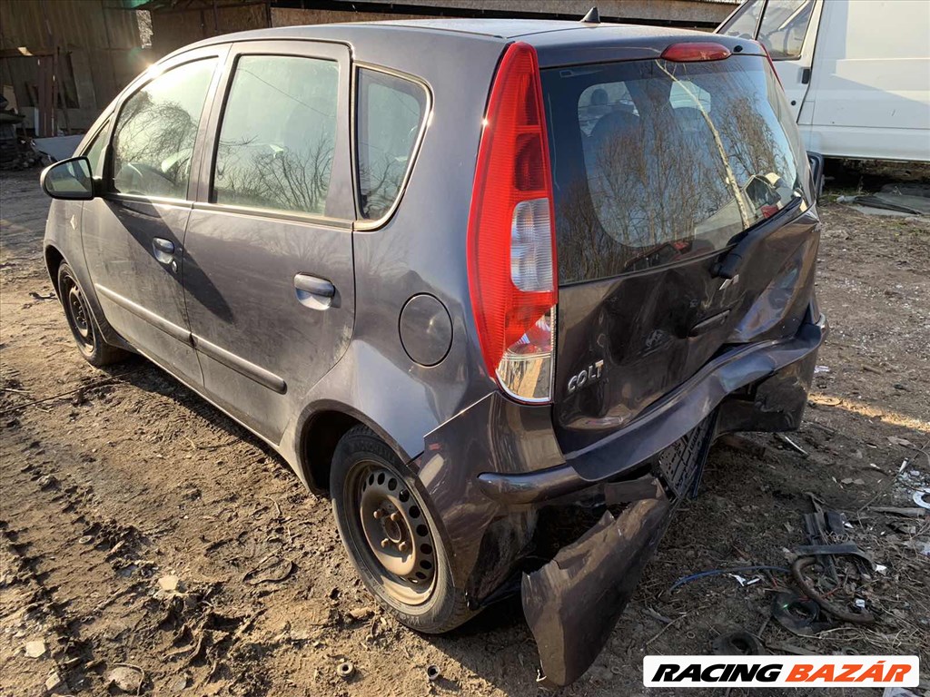 Mitsubishi Colt bontott alkatrészei 2. kép