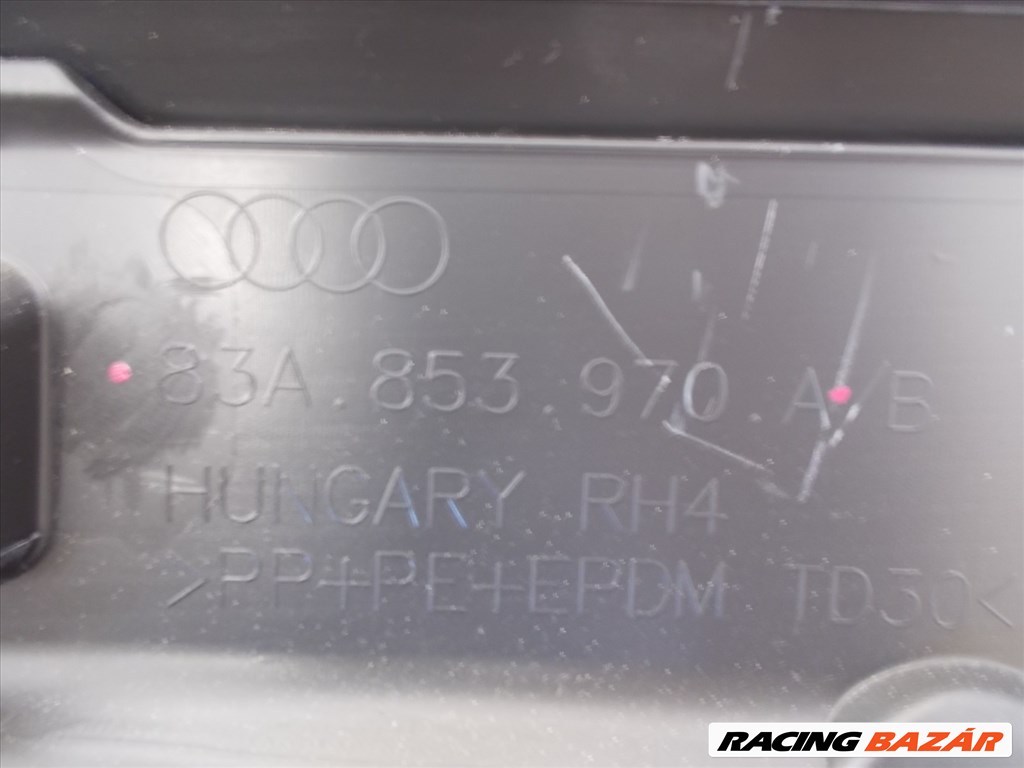 AUDI Q3 83A jobb hátsó ajtó díszléc 83a853970a 5. kép