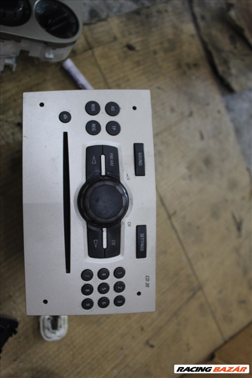 Opel Corsa D 1.3D CD rádió  13289917 1. kép