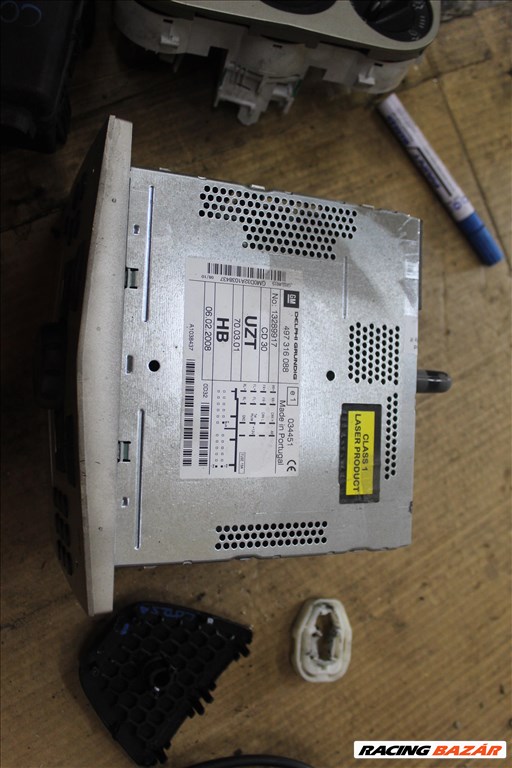 Opel Corsa D 1.3D CD rádió  13289917 2. kép