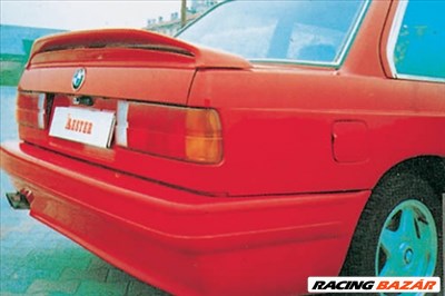 BMW E30 hátsó lökhárító