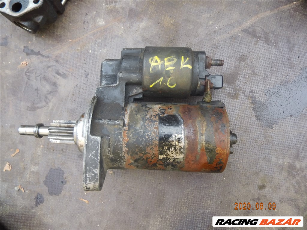 Volkswagen Passat IV 1.6 önindító  1. kép