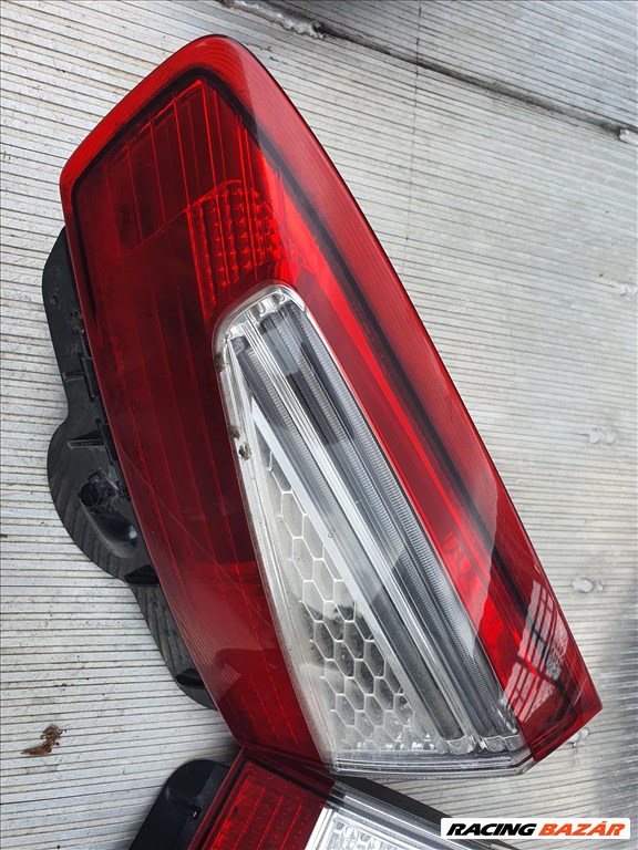 Ford mondeo lámpa hátsó led facelift gyári hibátlan mk4 kombi 2. kép