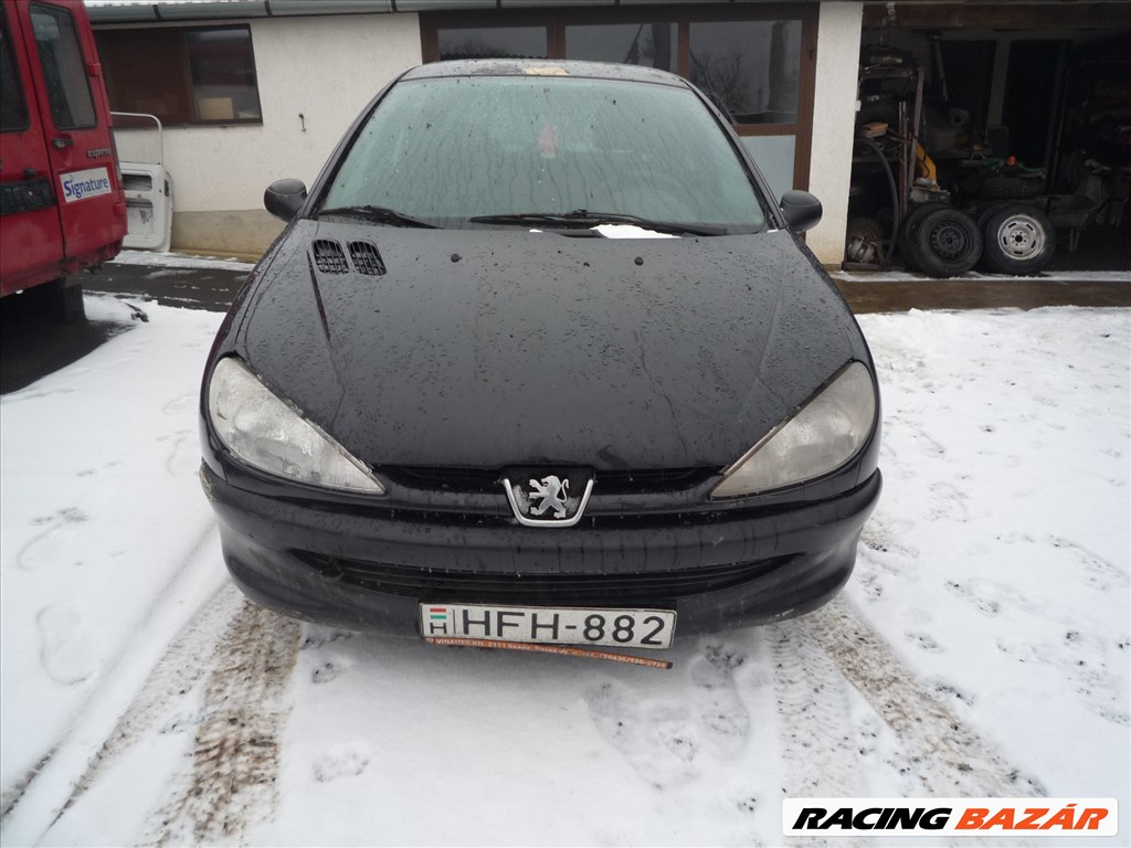 Peugeot 206 bontott alkatrészei 1. kép