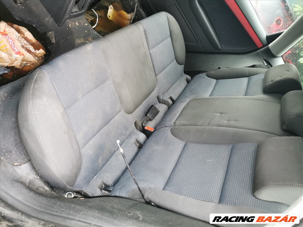 Audi A3 8P sportback ülésgarnitúra kárpitokkal eladó 8. kép