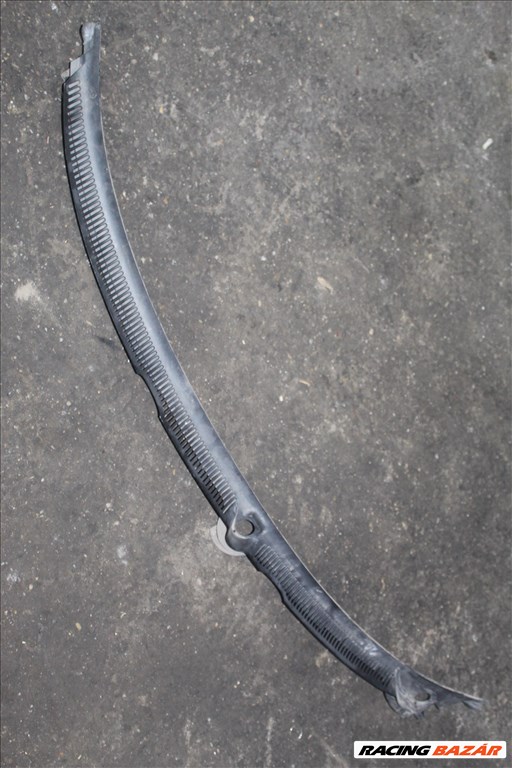 Audi A4 B7 levélrács  1. kép