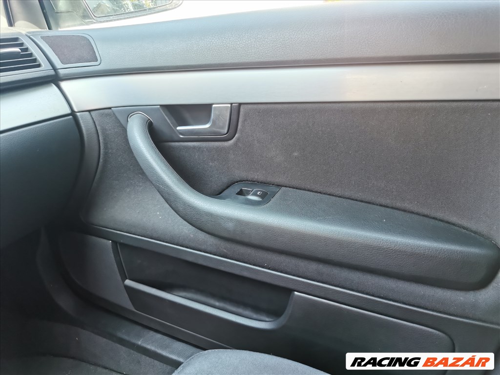 Audi A4 B7 kombi rozsdamentes karosszéria elemek LZ7L színben eladók 17. kép