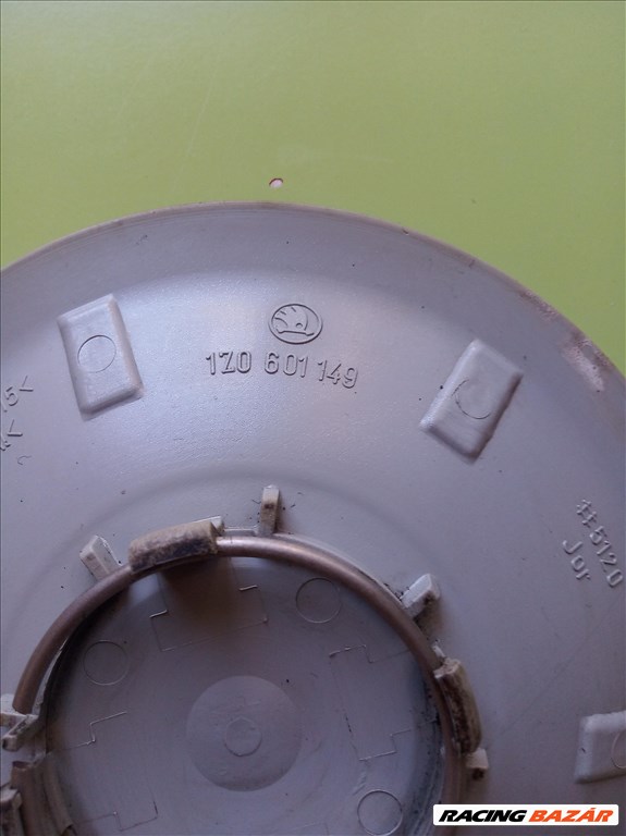 Skoda Octavia 1Z0601149 gyári alufelni felnikupak, felniközép, felni kupak 3. kép