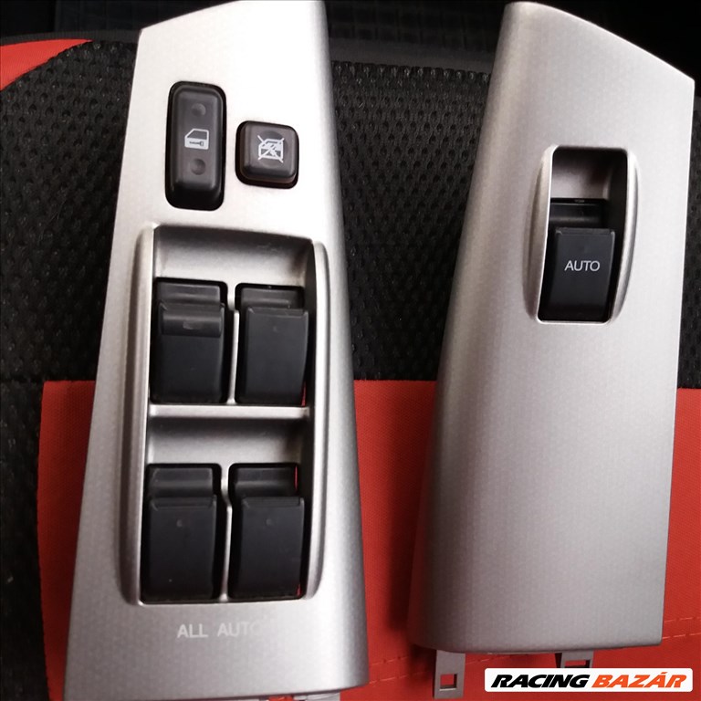 Toyota Corolla ablakemelő kapcsoló ablak gombok,ablak lehúzó gombok 3. kép