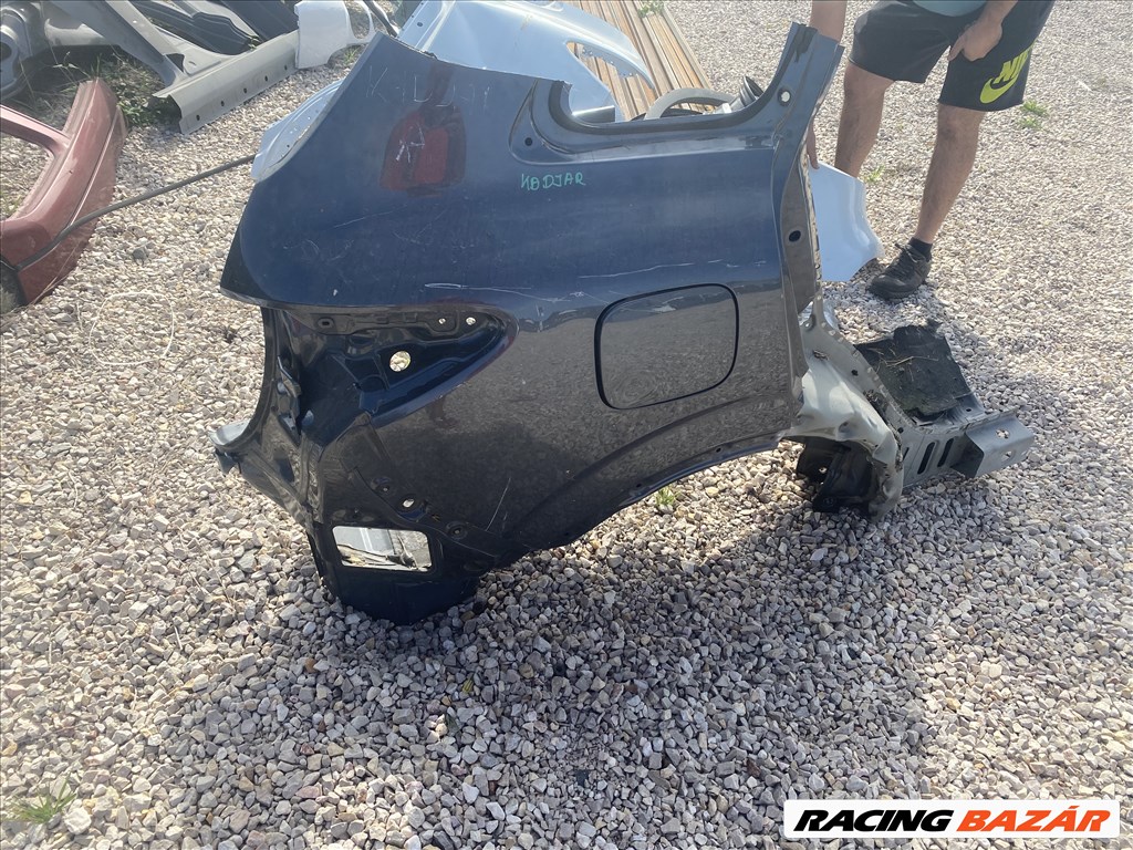 Renault Kadjar jobb hátsó sárvédő  1. kép