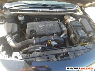 Opel Astra J A17DTR motor 