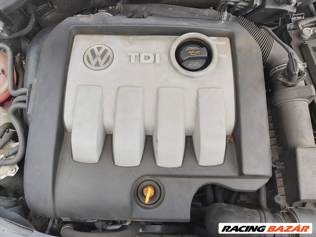 Volkswagen Golf V 1.9 TDI 2006 bontott alkatrészei Motor, Váltó, Karosszéria elemek  5. kép