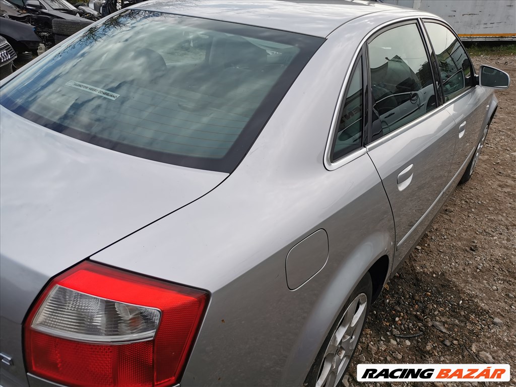 Audi A4 B6 sedan karosszéria elemek LY7W színben eladók 7. kép