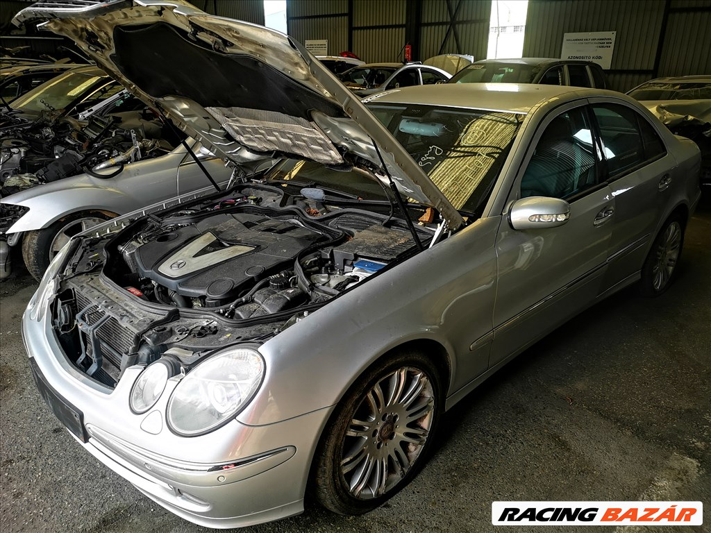 Mercedes  320 CDI motor  1. kép