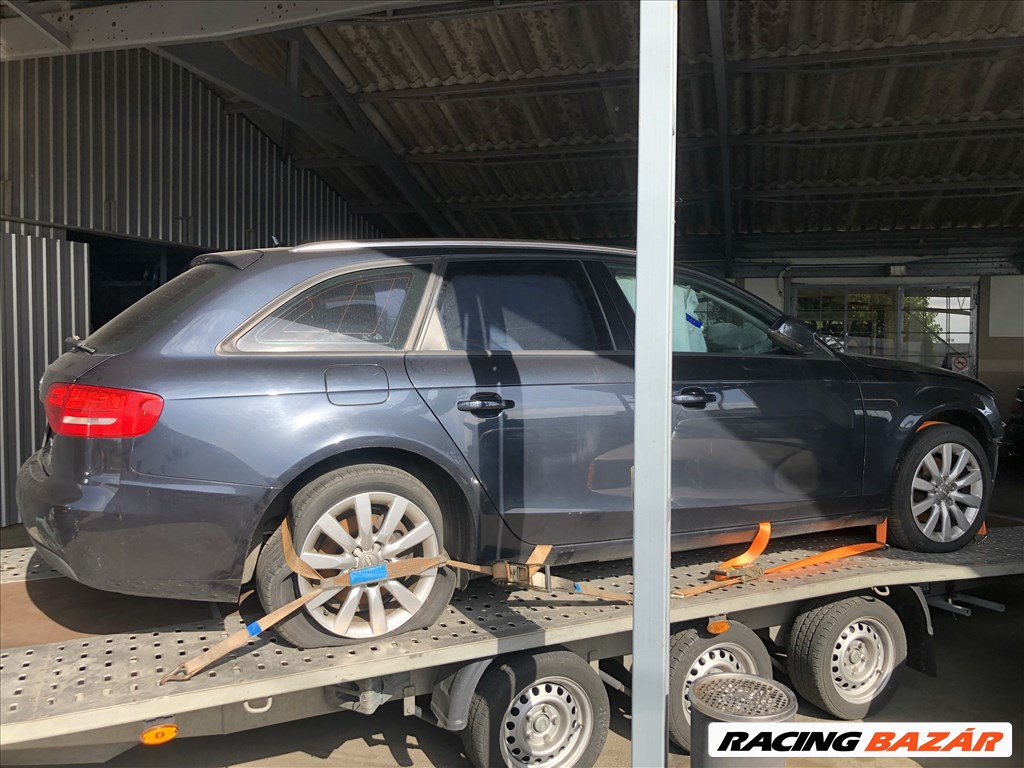 Audi A4 B8 2011 bontás  2. kép