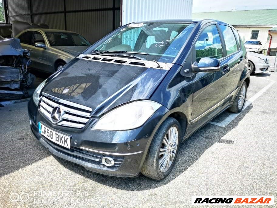 Mercedes A 150 Automata (W169) bontott alkatrészei 2. kép