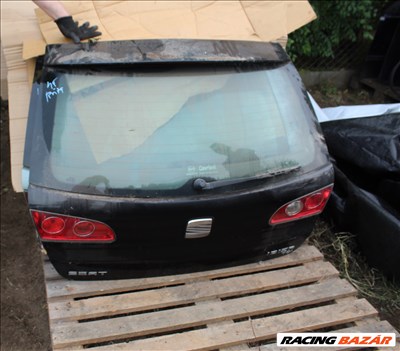Seat Ibiza (6L) csomagtér ajtó szélvédővel üresen (45.)