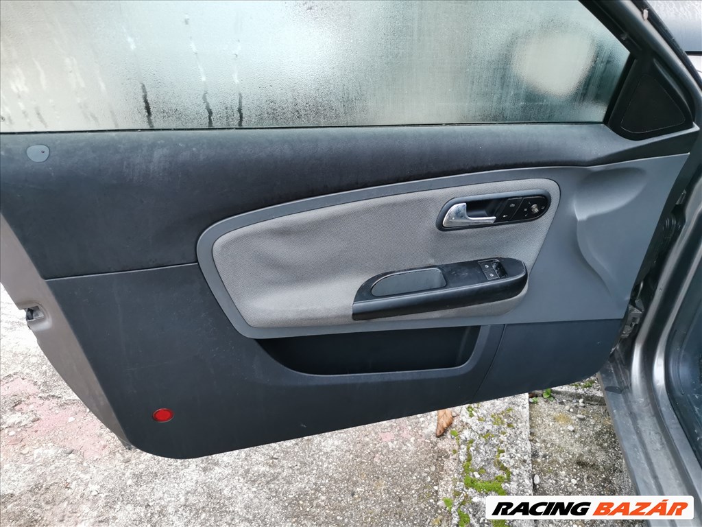 Seat Ibiza 6L 3 ajtós rozsdamentes karosszéria elemek LS7V színben eladók 12. kép