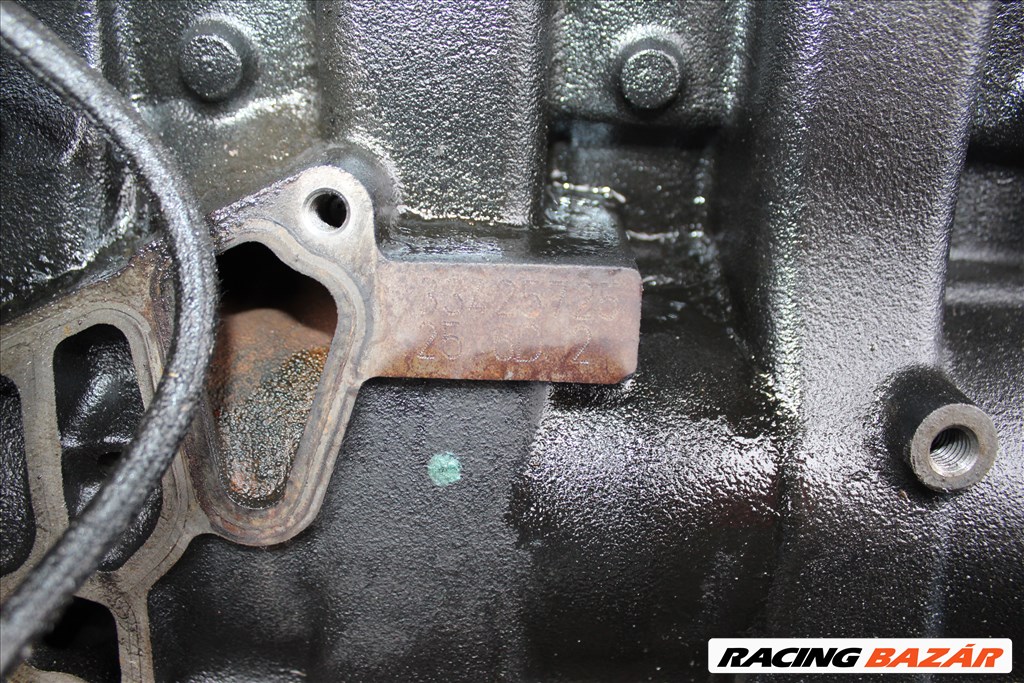 BMW  E60/E61 525D 256D2  fűzött blokk hengerfejjel  3. kép