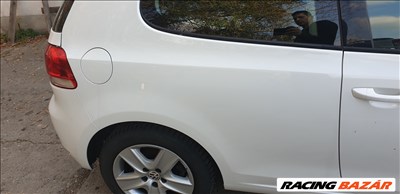 Volkswagen Golf VI jobb hátsó sárvédő 3 ajtóshoz színkód: LB9A