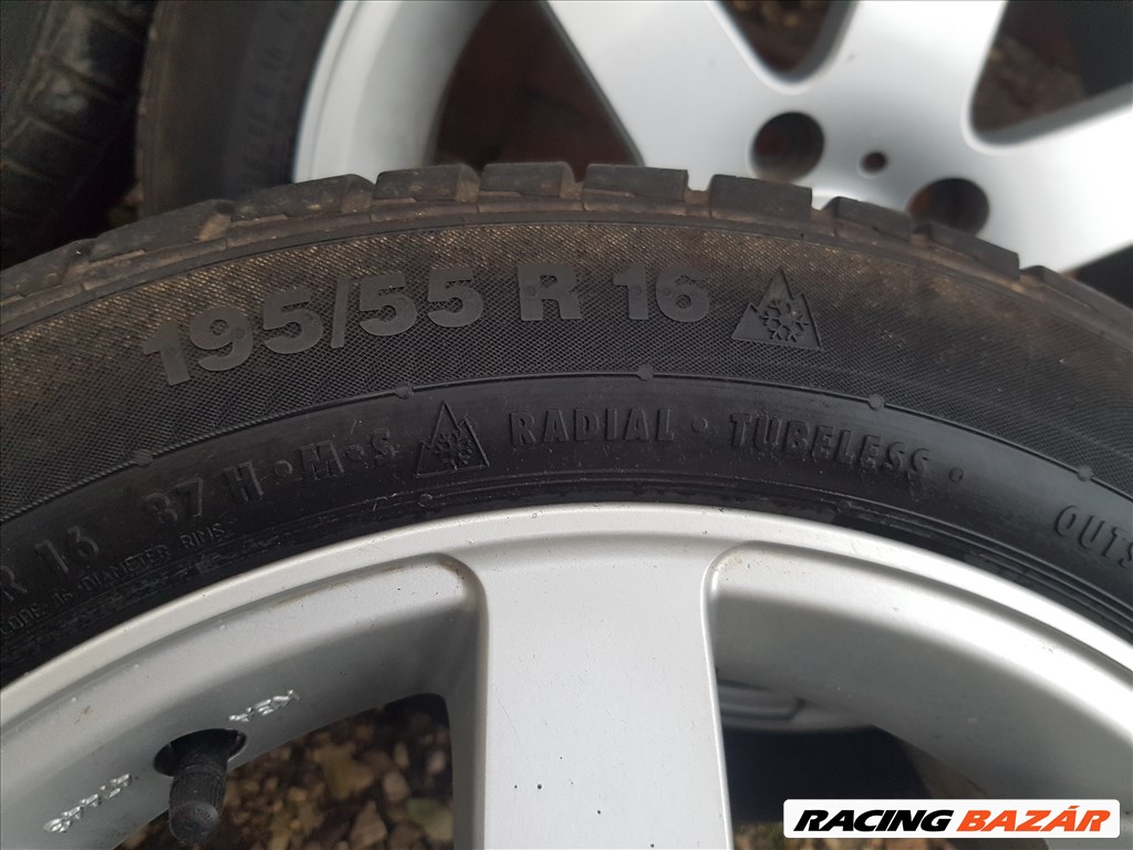 BMW 3-as sorozat, BMW 1-es sorozat 195/55 R16 téli gumi alufelnin 4. kép