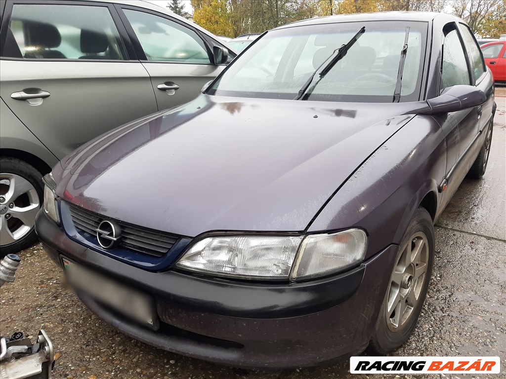 Opel Vectra B bontott alkatrészei 1. kép