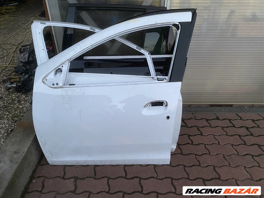 Dacia Sandero 2 Logan bal első ajtó  1. kép