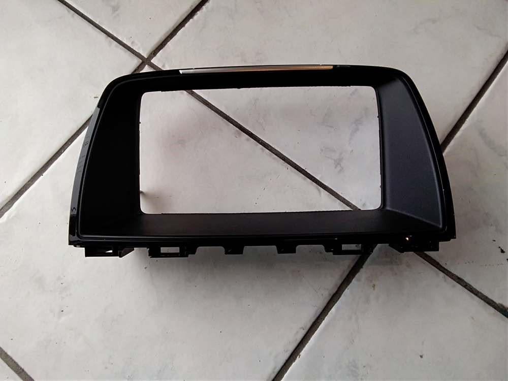 Mazda 6 kombi multifunkciós központi kijelző keret (2012-től) GHR1-55231 1. kép