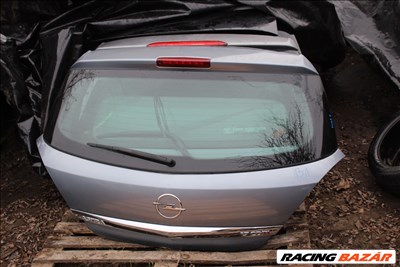 Opel Astra H csomagét ajtó üresen szélvédővel (131.)