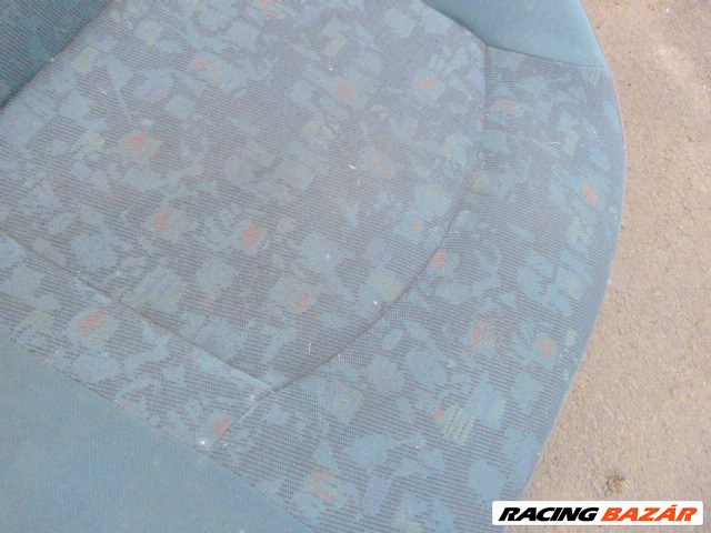 Peugeot 206 5 ajtós hátsó üléssor  3. kép