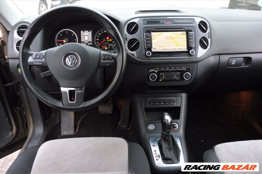 Volkswagen Tiguan bontott alkatrészei 15. kép