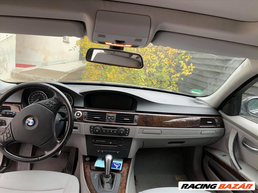 BMW E91-E90 - 320d- 320i bontás.Black - Shapeer és Monacoblau szinben 3. kép