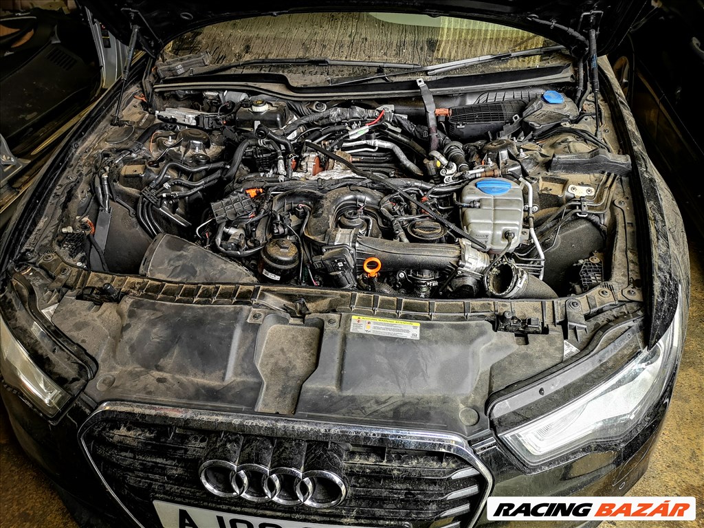 Audi 3.0 TDI V6 motor kevés km 2. kép
