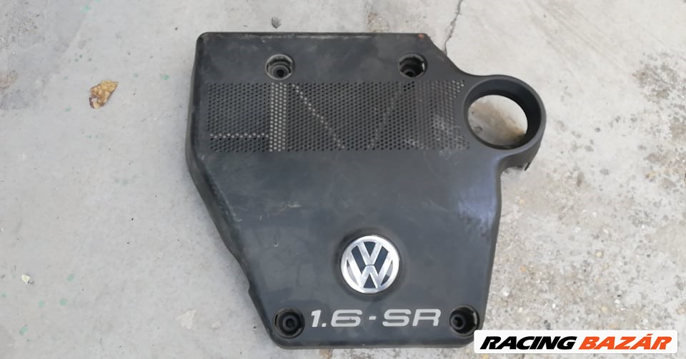 Volkswagen Golf IV 1.6 motorburkolat 2 részes 1. kép