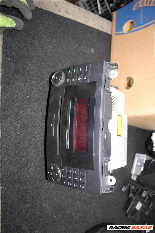 Mercedes B-osztály W245 Cd rádió  a1698700689 1. kép
