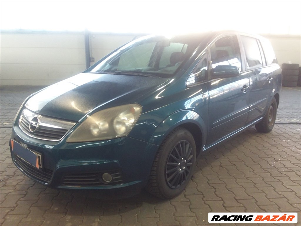 Opel Zafira B bontott alkatrészei 2. kép