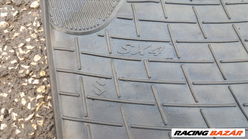 Suzuki SX4 gyári új gumi szőnyegszett eladó. 2. kép