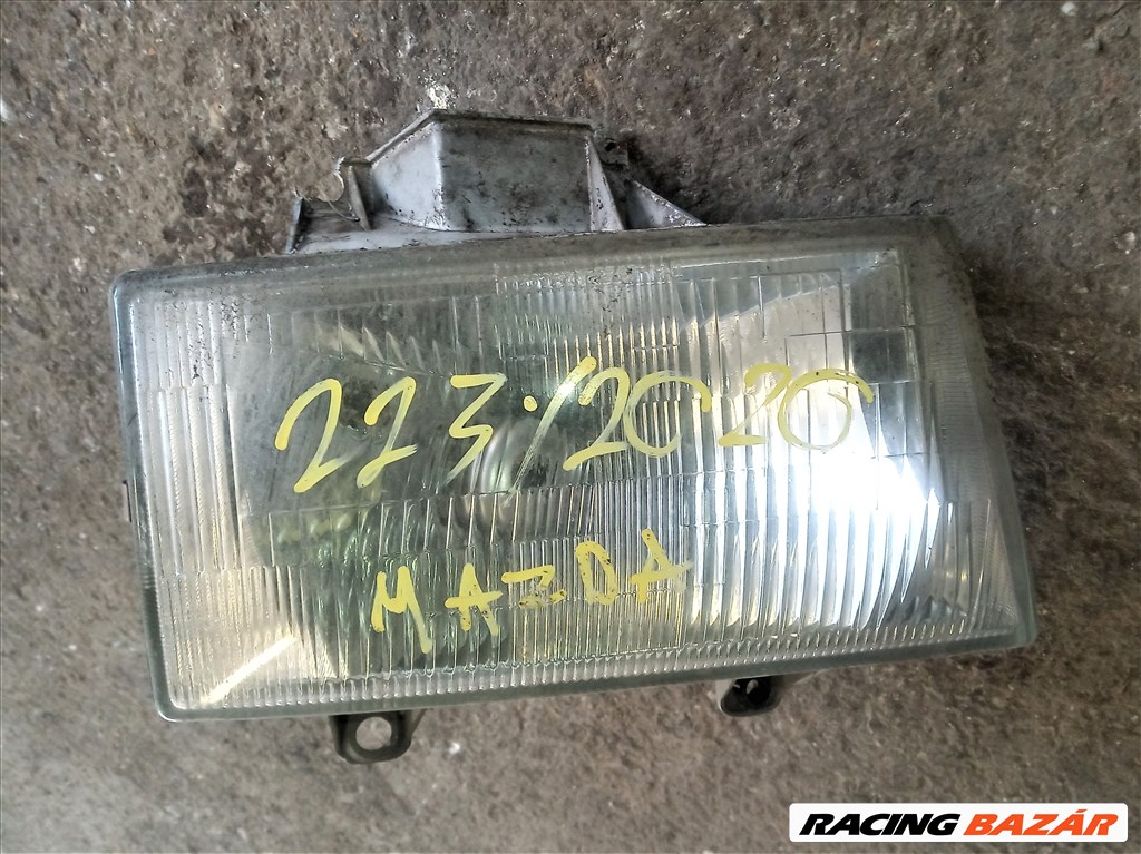 Mazda B2500 jobb első fényszóró  1. kép