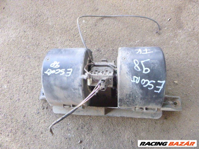 Ford Escort (6th gen) 1.6i Turnier fűtőmotor  (1998)  1. kép