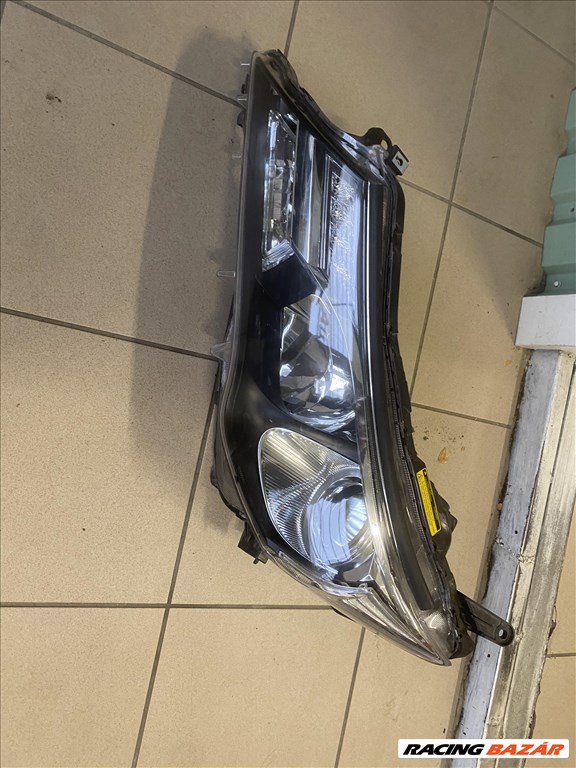 Toyota Rav 4 12-16 xenon fényszóró  3. kép