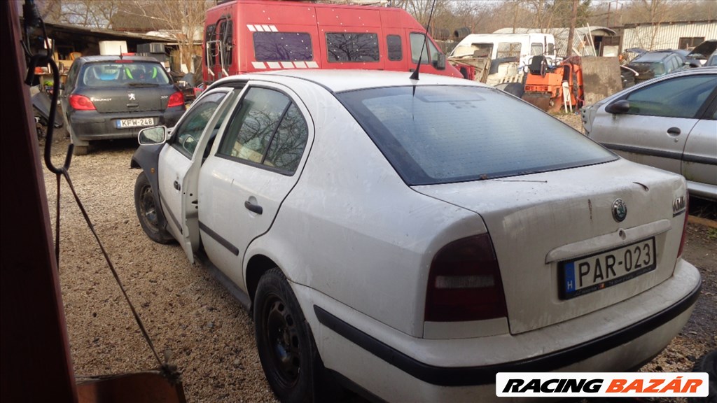 Skoda Octavia (1st gen) 1.6 GLX bajuszkapcsoló  3. kép