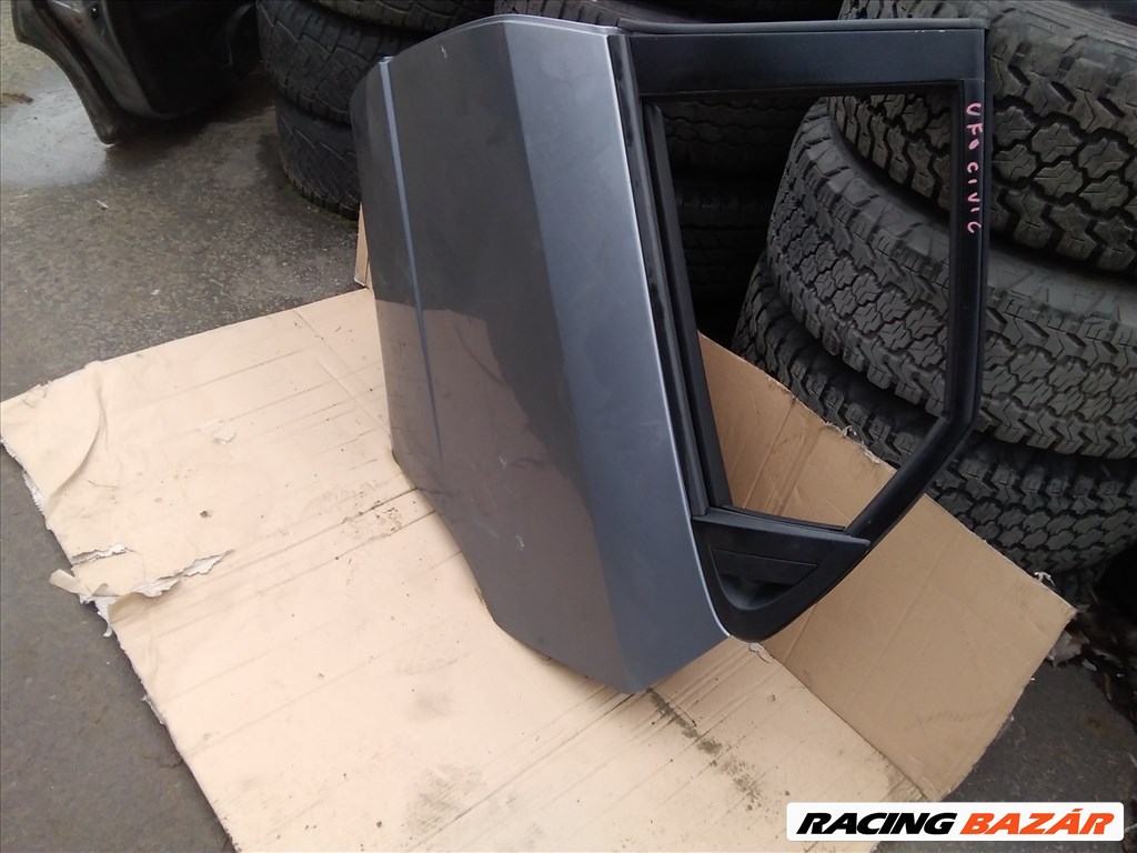 Honda Civic (8th gen) bontott alkatrészei 2. kép