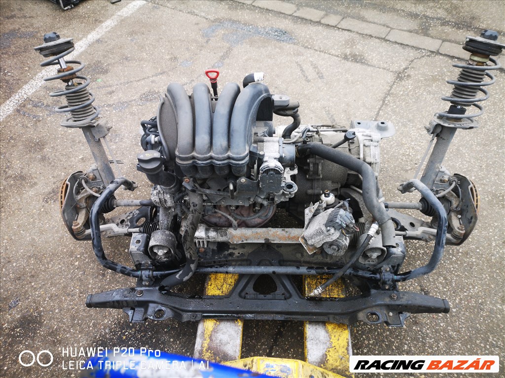 Mercedes A-osztály W169 150 benzin automata motor alkatrészek  2. kép