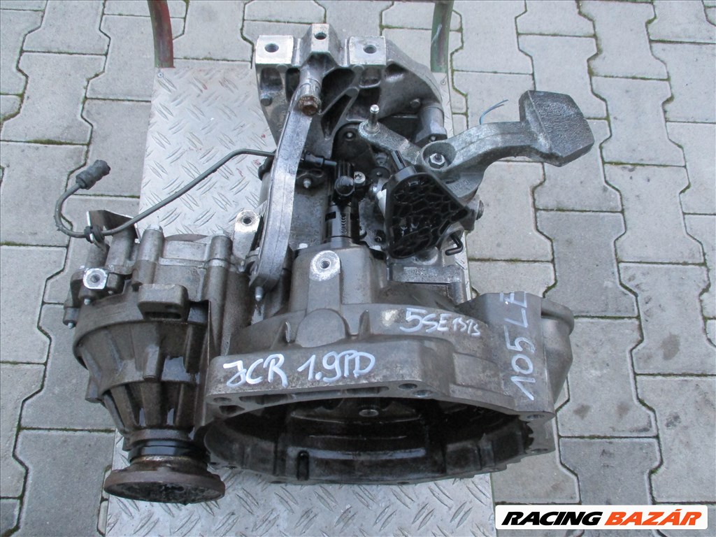 Volkswagen Passat B6 5 sebességes manuál váltó 1.9PDTDI 105LE JCX 2005-2011 4. kép