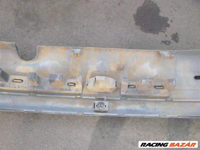 Peugeot 206 5 AJTÓS ZÖLD HÁTSÓ LÖKHÁRÍTÓ 7. kép