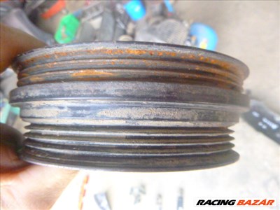 Suzuki Swift 1997 1,0 BENZINES főtengely ékszíjtárcsa 5 CSAVAROS ÉKES 