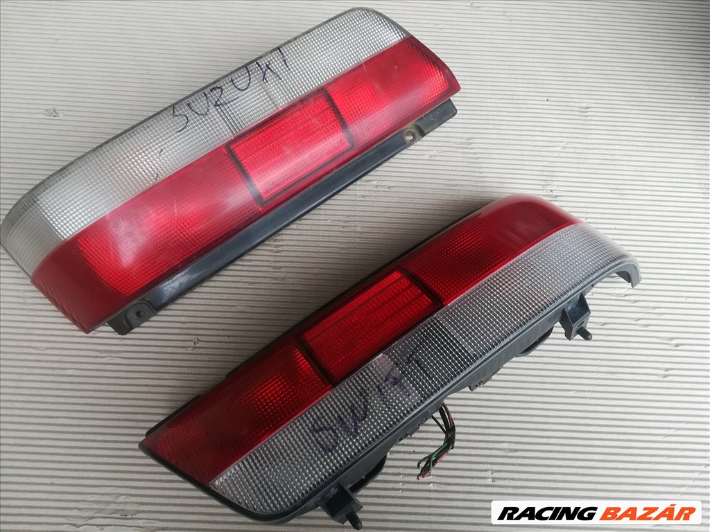 Suzuki Swift bal hátsó lámpa , jobb hátsó lámpa 1. kép