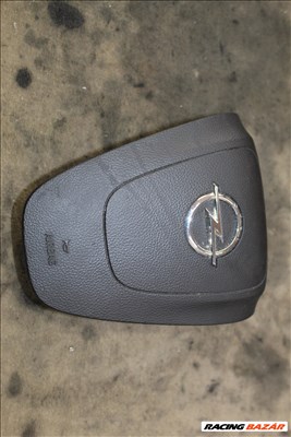 Opel Insignia A 2011 kormánylégzsák 13270401