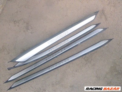 Peugeot 607        küszöb díszléc        FELIRATTAL 4 DB 2001 