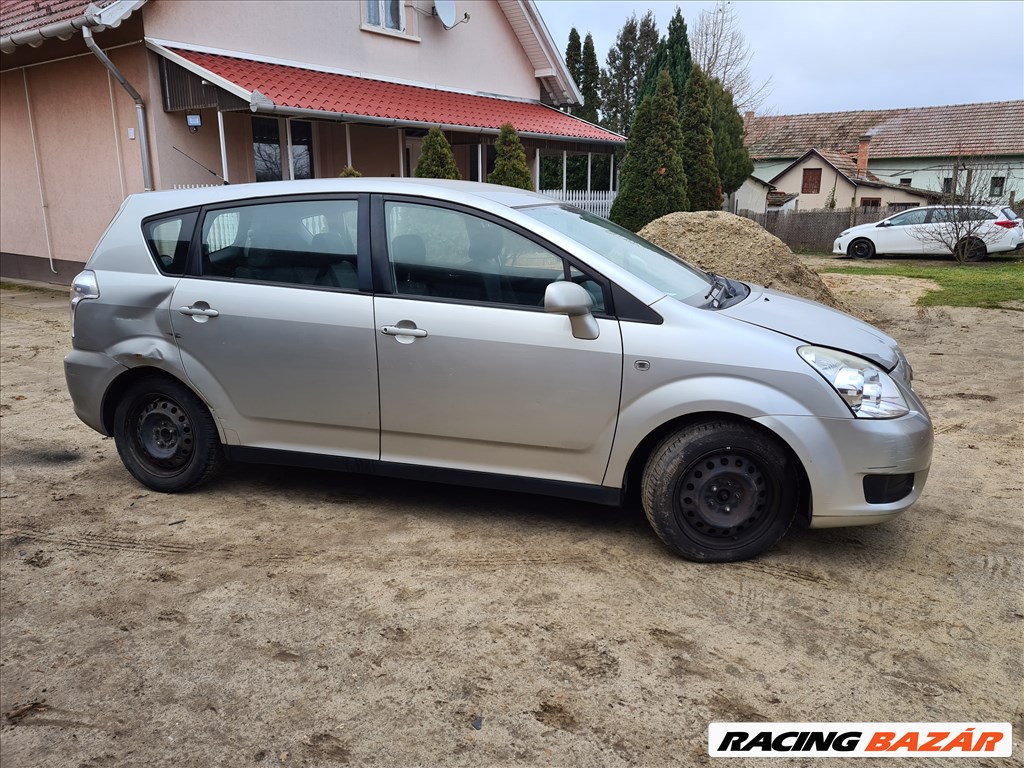 TOYOTA COROLLA VERSO 2.2 D4D 2AD bontott alkatrészek, bontás, bontott jármű 3. kép